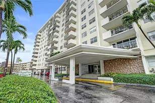 401 Golden Isles Dr, Hallandale Beach, FL 33009 - Photo 40