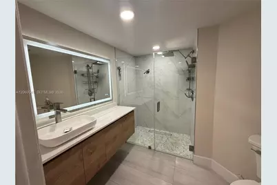 9405 Fontainebleau Blvd #113-22, Miami, FL 33172 - Photo 20