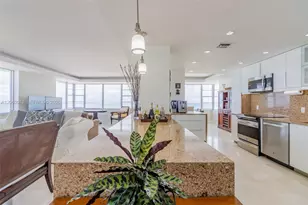 5255 Collins Ave, Miami Beach, FL 33140 - Photo 10