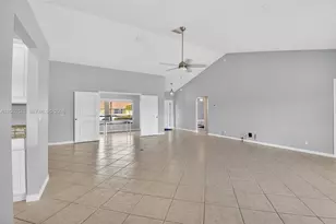 6043 Sunberry Cir, Boynton Beach, FL 33437 - Photo 4