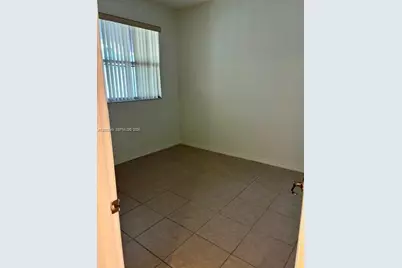 4219 NE 9th St, Homestead, FL 33033 - Photo 14