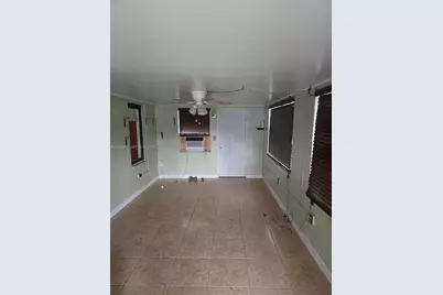 1795 NW 85th St, Miami, FL 33147 - Photo 10