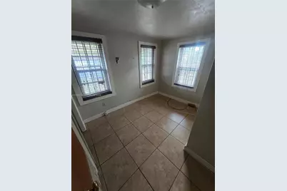 1795 NW 85th St, Miami, FL 33147 - Photo 4