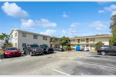 215 NW 25th St #5, Wilton Manors, FL 33311 - Photo 1