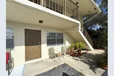 215 NW 25th St #5, Wilton Manors, FL 33311 - Photo 2