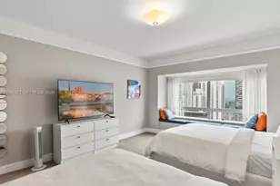 1435 Brickell Ave, Miami, FL 33131 - Photo 32