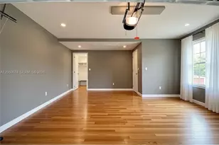 302 2nd St N, Saint Petersburg, FL 33701 - Photo 6