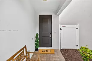 425 NW 33rd Ln, Pompano Beach, FL 33069 - Photo 2