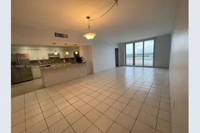 5825 Collins Ave #7B, Miami Beach, FL 33140 - Photo 2