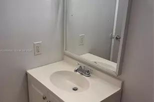 3600 NW 21st St, Lauderdale Lakes, FL 33311 - Photo 6