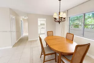 220 Kings Point Dr, Sunny Isles Beach, FL 33160 - Photo 2