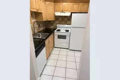 2775 Taft St #305, Hollywood, FL 33020 - Photo 4