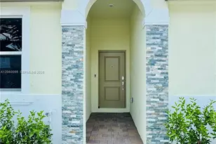 2632 SE 27th Dr, Homestead, FL 33035 - Photo 2