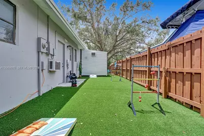 1941 SW 52nd Ter, Plantation, FL 33317 - Photo 40