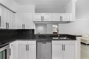 17150 N Bay Rd, Sunny Isles Beach, FL 33160 - Photo 28