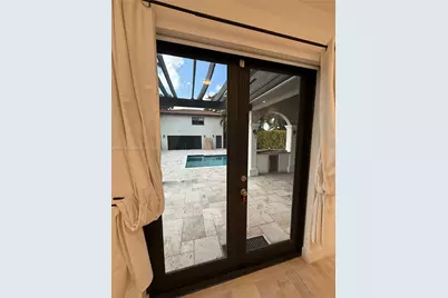 8881 SW 28th St, Miami, FL 33165 - Photo 14