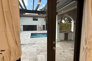 8881 SW 28th St, Miami, FL 33165 - Photo 14