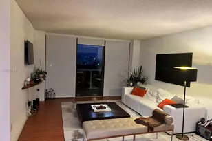 3625 N Country Club Dr, Aventura, FL 33180 - Photo 2