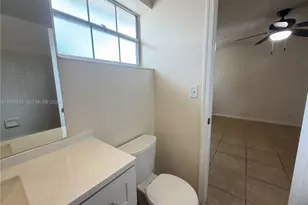 309 W Hemingway Cir, Margate, FL 33063 - Photo 30