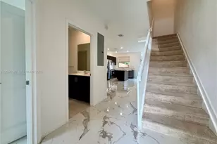 18110 SW 148th Rd, Miami, FL 33187 - Photo 2