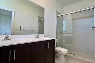 18110 SW 148th Rd, Miami, FL 33187 - Photo 12