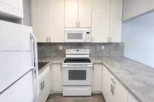 2400 NW 16th St Rd, Miami, FL 33125 - Photo 8
