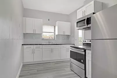 327 SW 20th St #2, Fort Lauderdale, FL 33315 - Photo 6