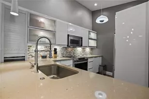 4910 NW 102nd Ave, Doral, FL 33178 - Photo 8