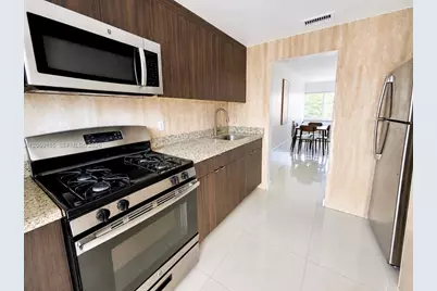 1027 94th St #4, Bay Harbor Islands, FL 33154 - Photo 2