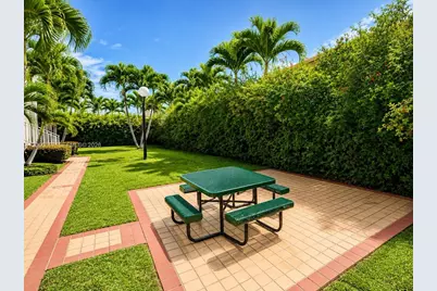 1027 94th St #7, Bay Harbor Islands, FL 33154 - Photo 12
