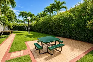 1027 94th St, Bay Harbor Islands, FL 33154 - Photo 12