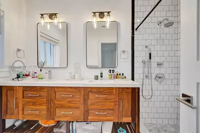 1223 NE 102nd St, Miami Shores, FL 33138 - Photo 14