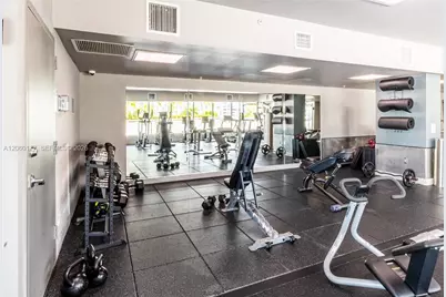 275 NE 18St #1110, Miami, FL 33132 - Photo 34