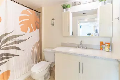 275 NE 18St #1110, Miami, FL 33132 - Photo 18
