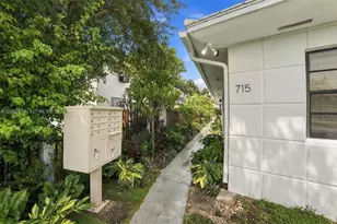715 NE 92nd St, Miami Shores, FL 33138 - Photo 24