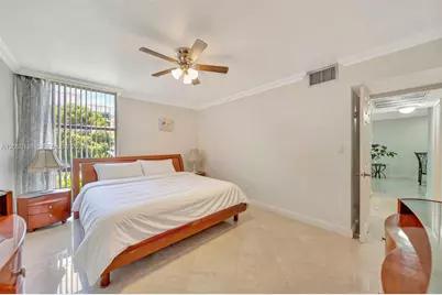 200 172nd St #220, Sunny Isles Beach, FL 33160 - Photo 8