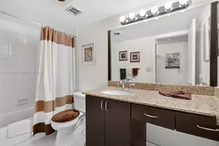 900 NE 195th St, Miami, FL 33179 - Photo 26