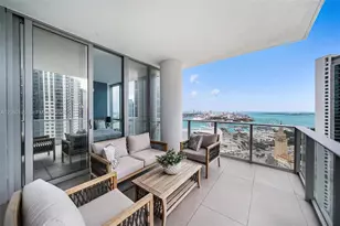 851 NE 1st Ave, Miami, FL 33132 - Photo 4
