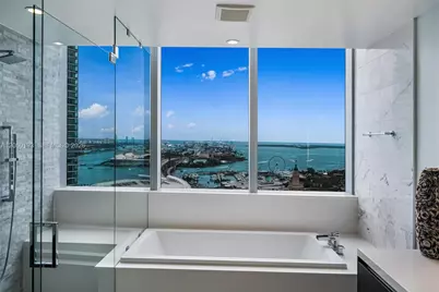 851 NE 1st Ave #2911, Miami, FL 33132 - Photo 18