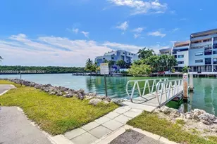 400 Kings Point Dr, Sunny Isles Beach, FL 33160 - Photo 4