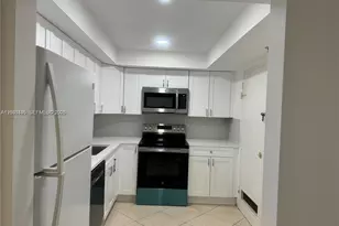 400 Kings Point Dr, Sunny Isles Beach, FL 33160 - Photo 8