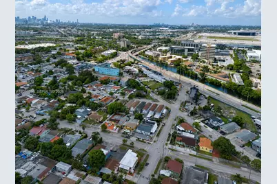 699 E Okeechobee Rd, Hialeah, FL 33010 - Photo 8
