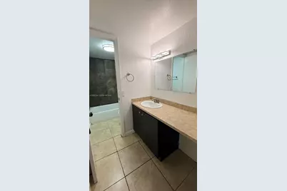 5050 NW 7th Street #PH6, Miami, FL 33126 - Photo 8