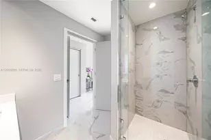 851 NE 1st Ave, Miami, FL 33132 - Photo 20