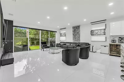 9730 NW 74th Ter, Doral, FL 33178 - Photo 24