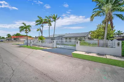 3125 SW 108th Ave, Miami, FL 33165 - Photo 1