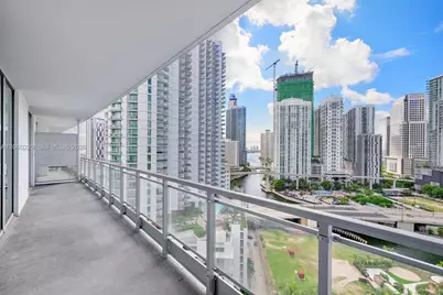 90 SW 3rd St #2001, Miami, FL 33130 - Photo 1
