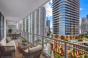 90 SW 3rd St, Miami, FL 33130 - Photo 2