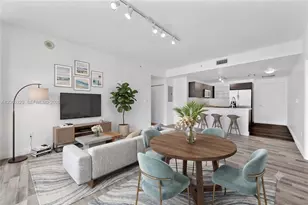 90 SW 3rd St, Miami, FL 33130 - Photo 2