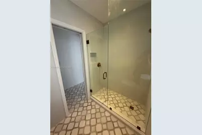 5171 SW 6th St, Miami, FL 33134 - Photo 4